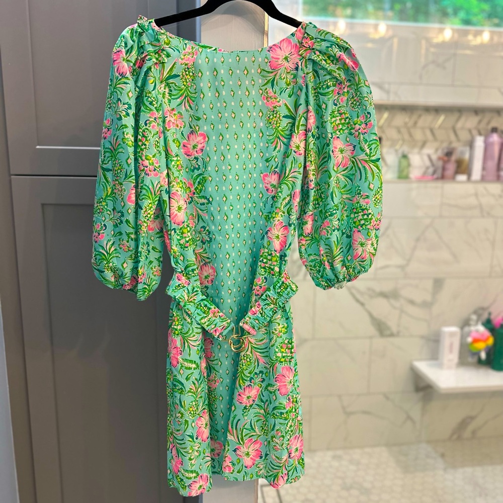 Lilly dress, size small, multi colored and never been worn.